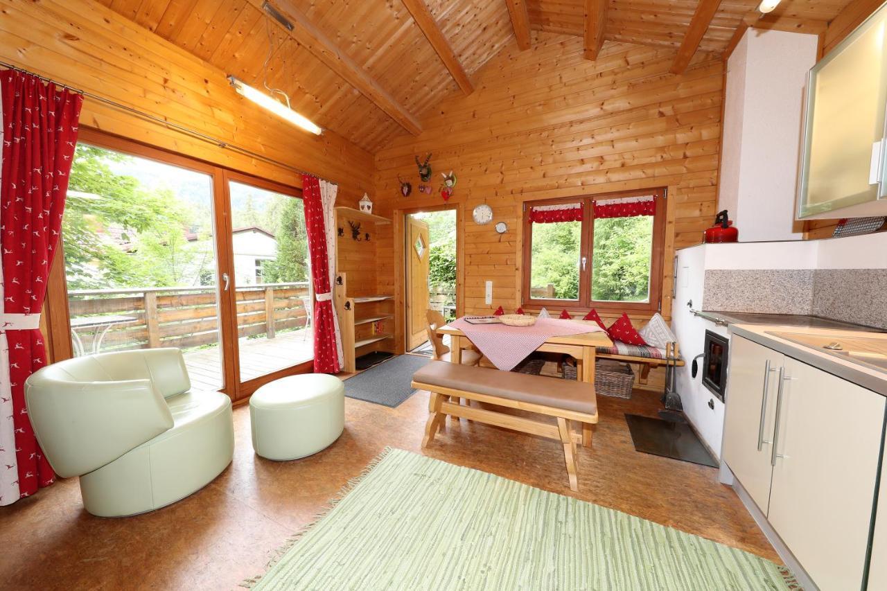 Blockhaus Saeuling - Haus Elise Chalet